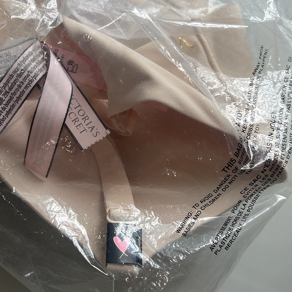 NEW Victoria's Secret Ivory Wireless Push Up Bra 34DDD - Picture 13 of 16